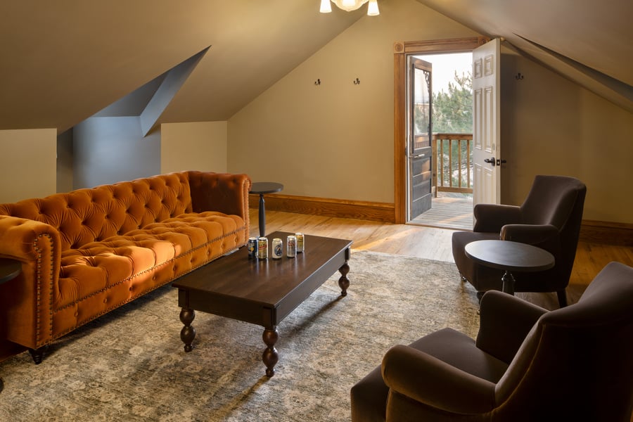 33 - Brookside Gardens - BGDN - The Lounge - Get Ready Suite