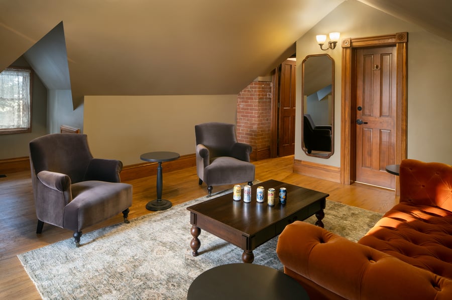 34 - Brookside Gardens - BGDN - The Lounge - Get Ready Suite