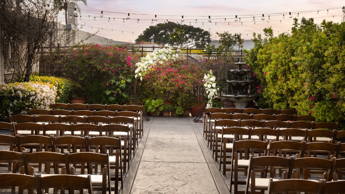 Cuvier Club: Classic Seaside Venue in La Jolla CA