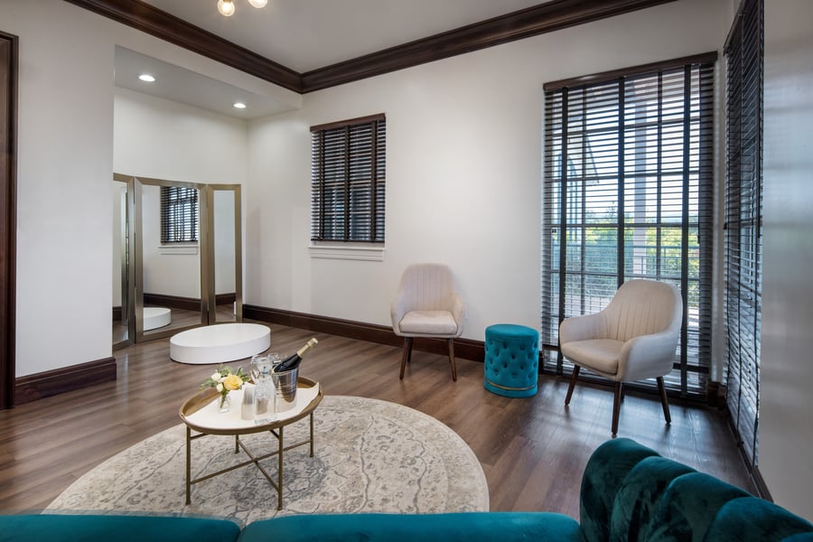 20 - Eagle Ridge - EAGR - Bridal Suite - Get Ready Suite