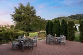 28 - Eagle Ridge - EAGR - Bar Patio - Outdoor Cocktail Hour