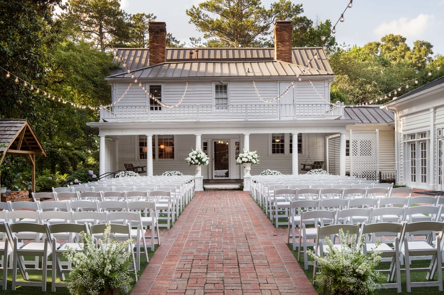 06 - Flint Hill - FLIN - Courtyard Ceremony - Outdoor Ceremony