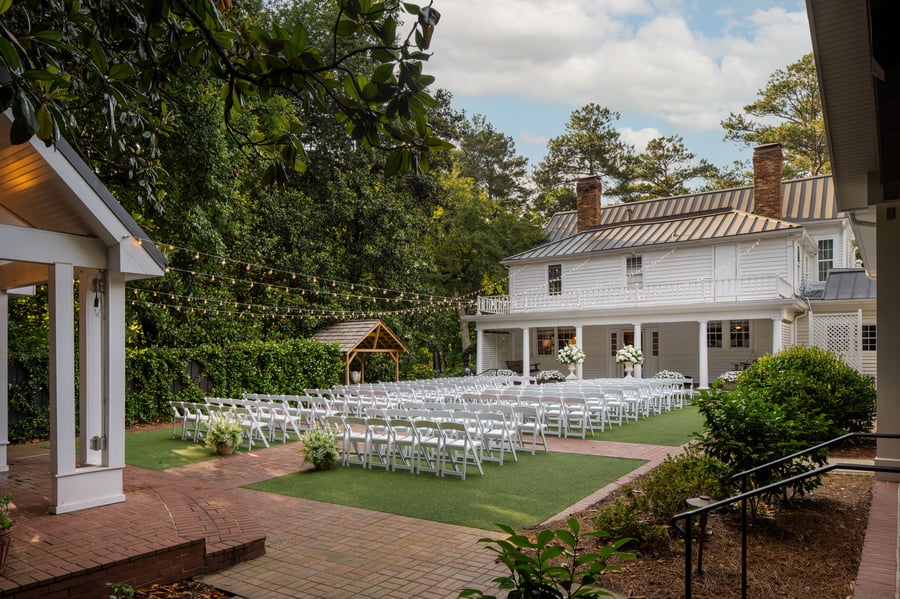 07 - Flint Hill - FLIN - Courtyard Ceremony - Outdoor Ceremony