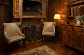 27 - Flint Hill - FLIN - The Lounge - Get Ready Suite