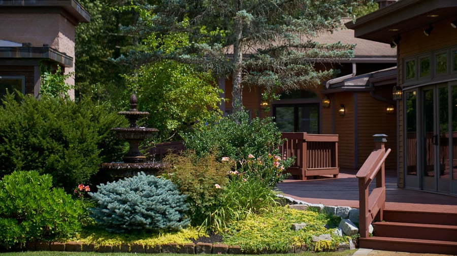 19 - Granite Rose - GRAR - Embassy Garden - Outdoor Location