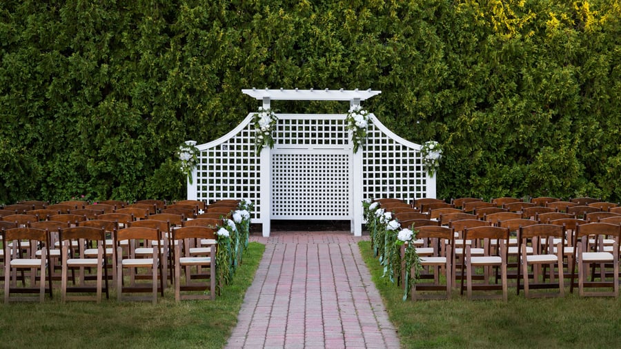 8 - Groveland Fairways - GROV - Terrace Garden - Ceremony