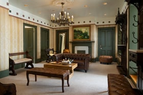 18 - Jefferson Street Mansion - JEFM  - The Lounge - Get Ready Suite