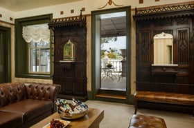 19 - Jefferson Street Mansion - JEFM  - The Lounge - Get Ready Suite