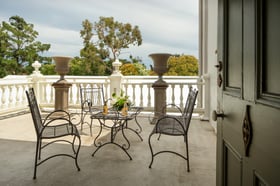 20 - Jefferson Street Mansion - JEFM  - The Lounge - Get Ready Suite