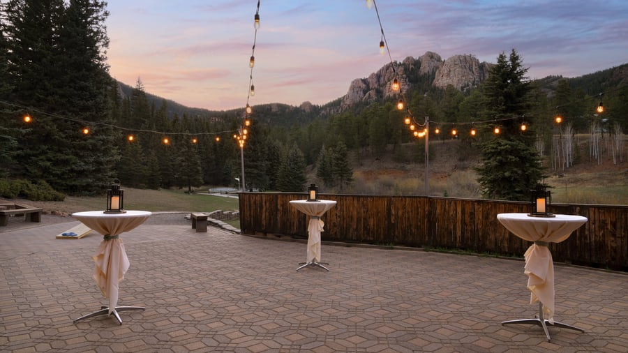 11 - Mountain View Ranch - Willows - MTVR - Willows Cocktail Patio - Cocktail Hour