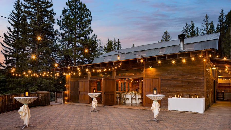 12 - Mountain View Ranch - Willows - MTVR - Willows Cocktail Patio - Cocktail Hour