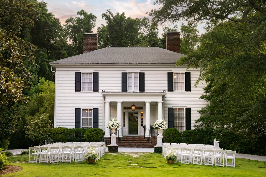 13 - Primrose Cottage - PRIM - Front Lawn - Ceremony