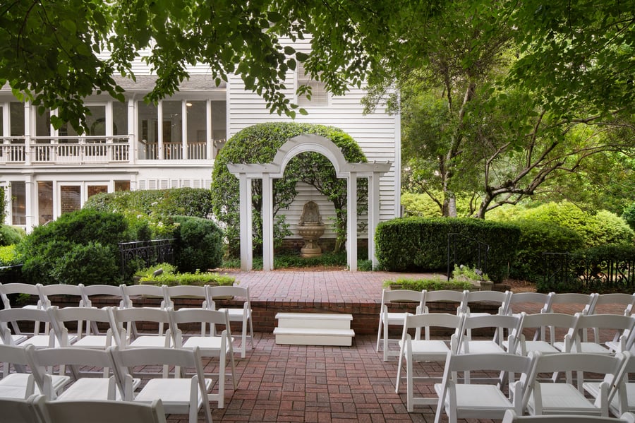 14 - Primrose Cottage - PRIM - Garden Terrace - Outdoor Ceremony