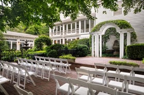 15 - Primrose Cottage - PRIM - Garden Terrace - Outdoor Ceremony
