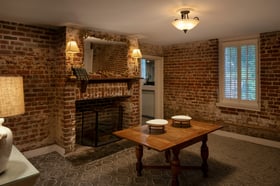 24 - Primrose Cottage - PRIM - THe Lounge - Get Ready Suite