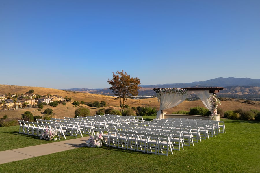 01 - The Ranch at Silver Creek - RANC - Hill Top Garden - Ceremony