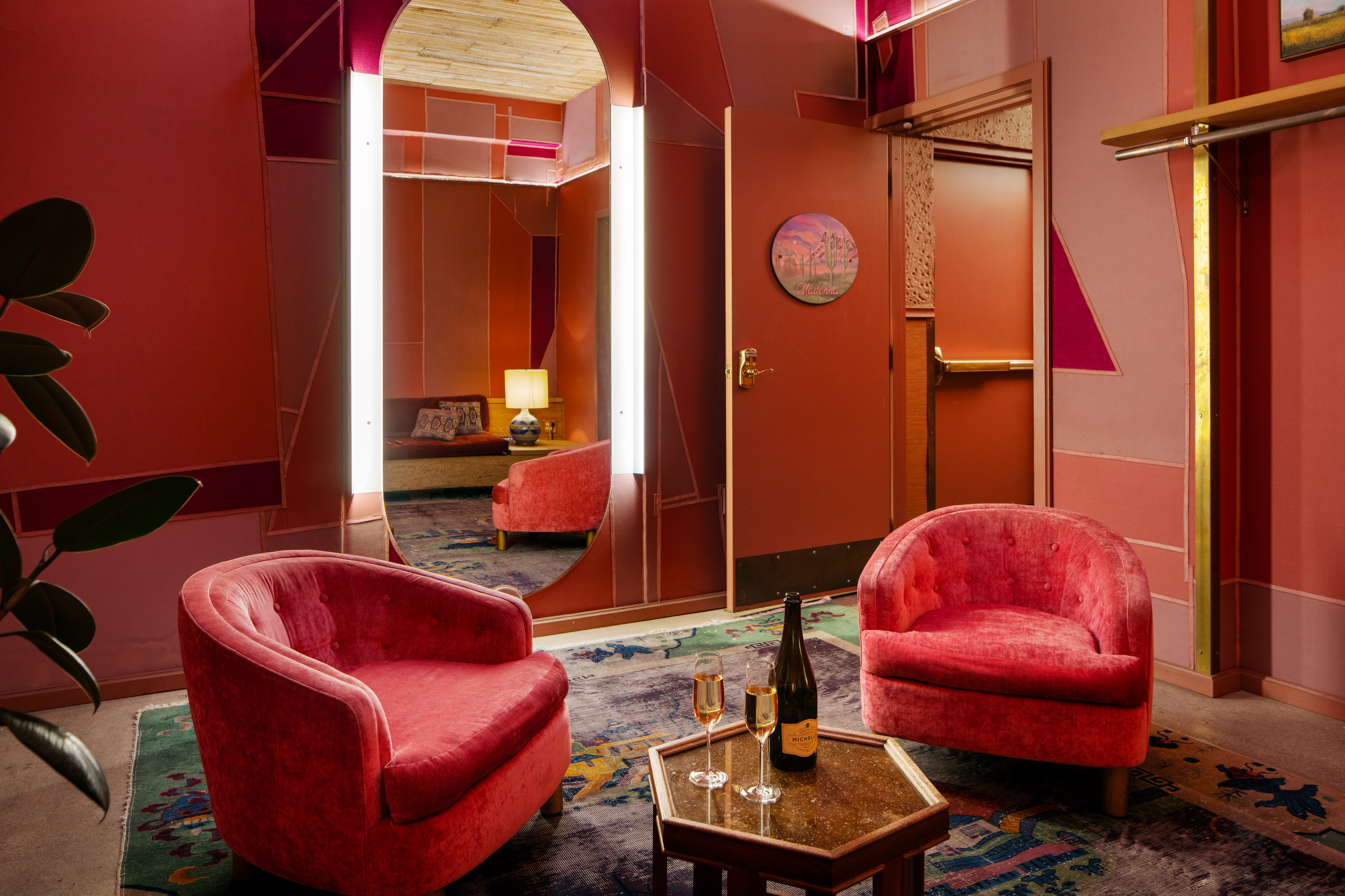 18 - Valentine DTLA - VALE - Madonna Suite - Get Ready Suite
