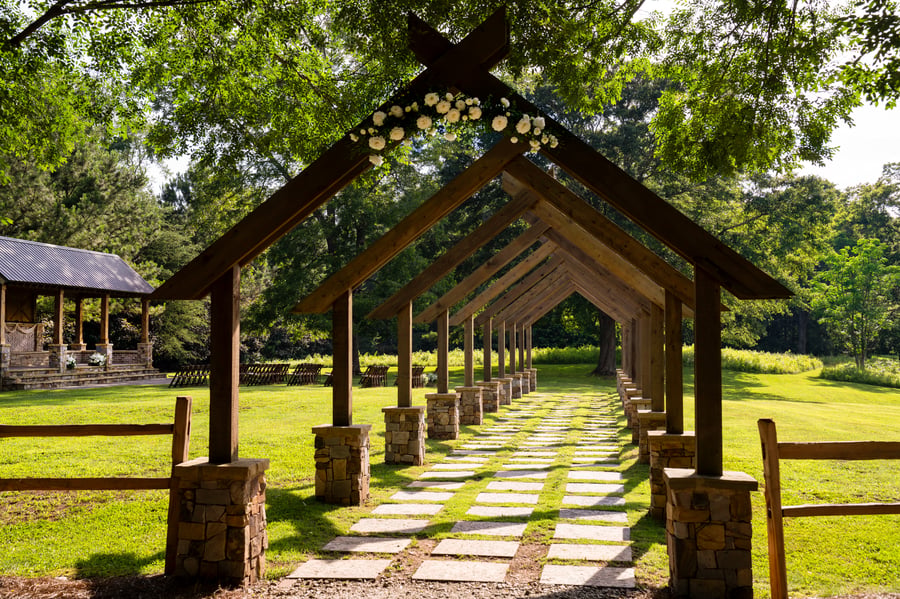 34 - Vinewood Stables - VINE - Ceremony Pavilion - Ceremony