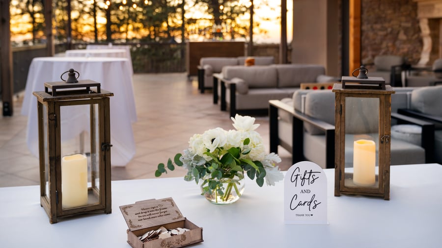 33 - Winchester Vista - WINC - Cocktail Patio - Welcome table detail