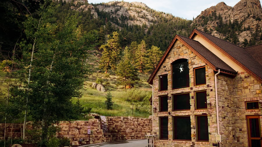 Exterior with forest views - Della Terra by Wedgewood Events