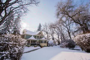 partner-tapestry-house-snow