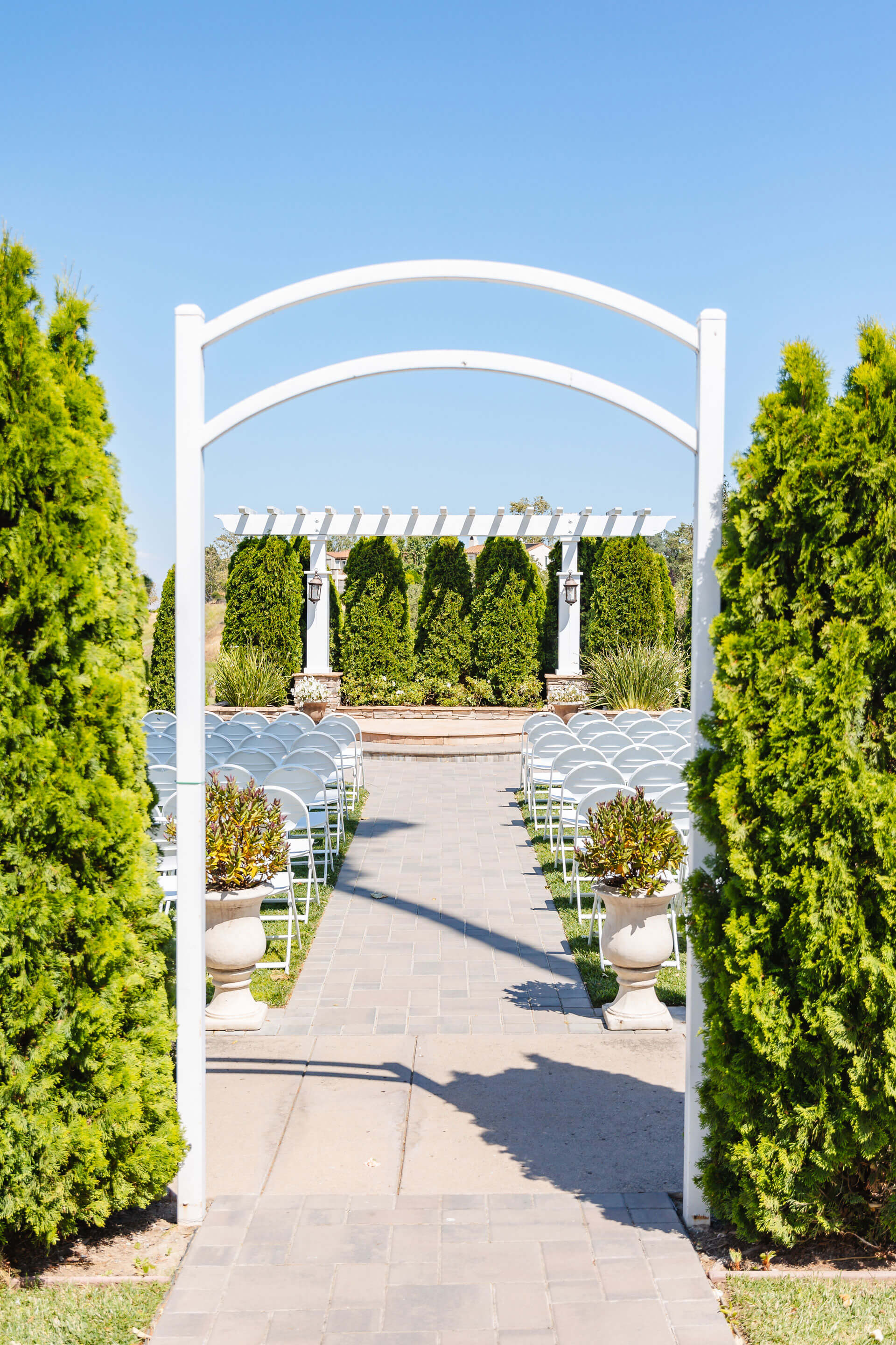 Whitesville スタジャン ROAD EAGLES CALIFORNIA Eagle Ridge: Vintage Charm with Modern Elegance in Gilroy, CA