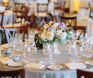 thepresidio-holiday-simple-table-setting-officers-club-at-the-presidio